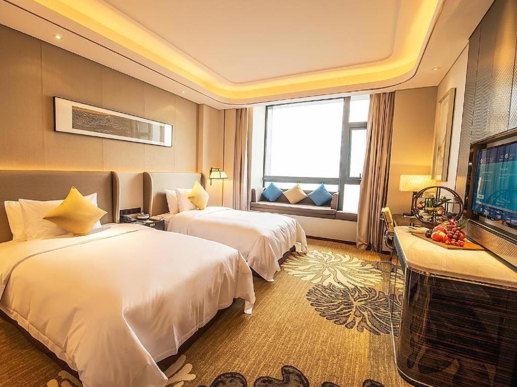 Hotel Wyndham Grand Plaza Royale Huayu Chongqing Esterno foto
