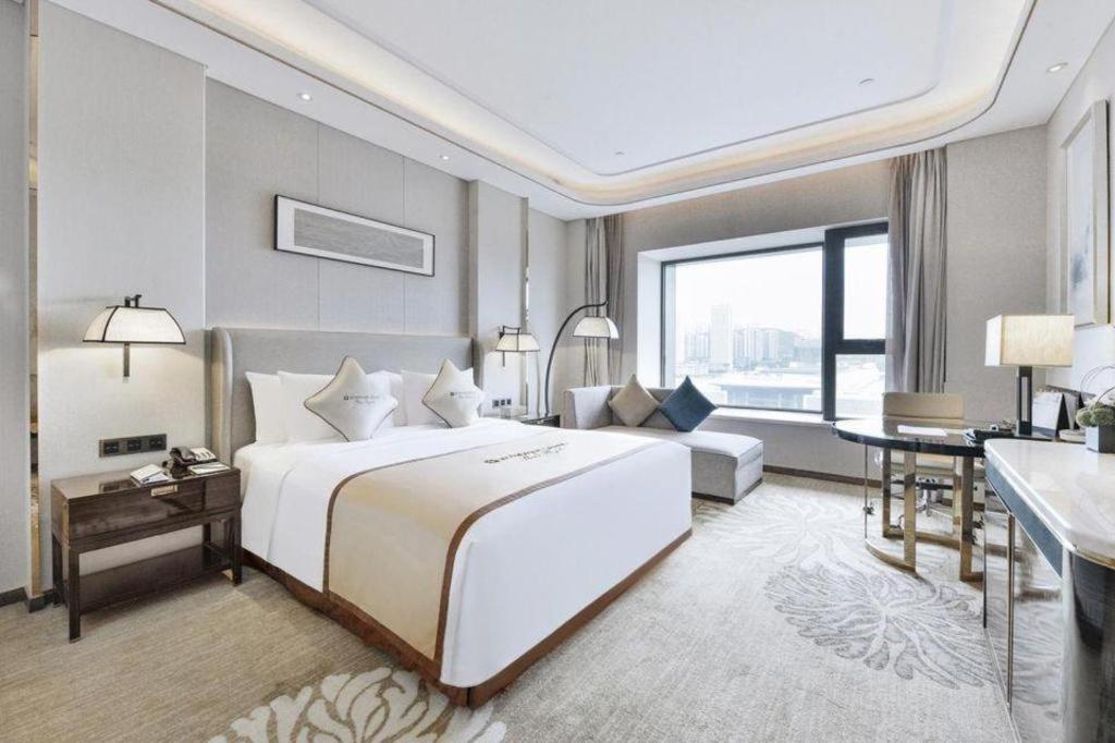 Hotel Wyndham Grand Plaza Royale Huayu Chongqing Esterno foto